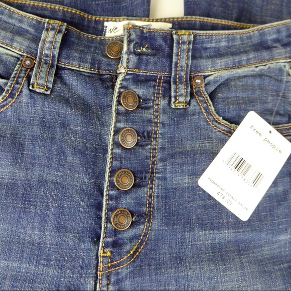 Free People Cotton Stretch Denim Button Front Frayed Hem Bell Bottom Jeans NWT - Picture 3 of 9